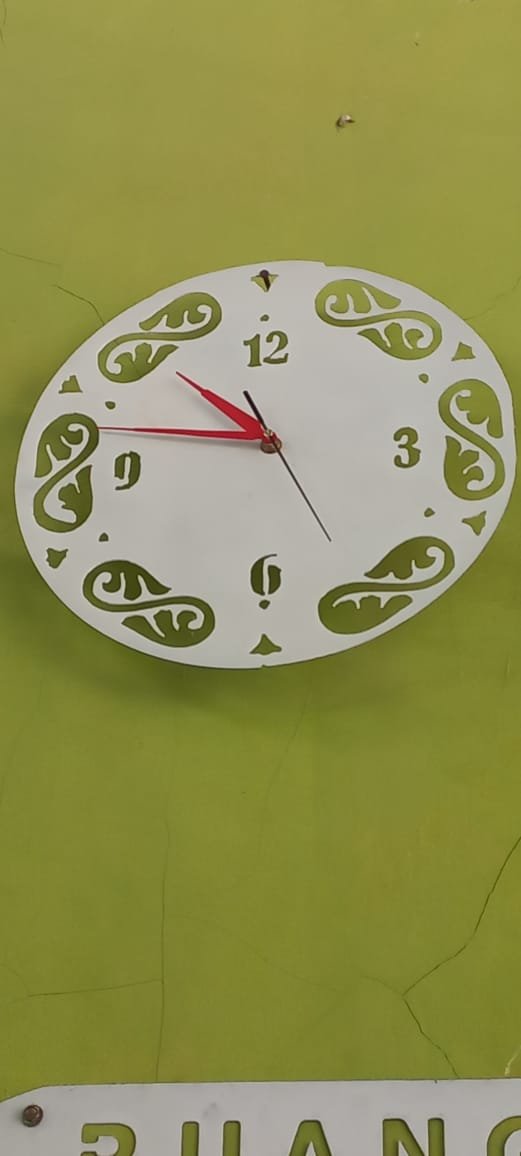 Jam Dinding